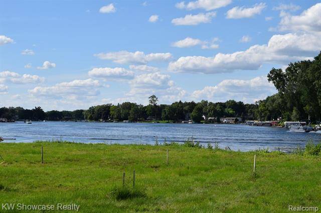 Wolverine Lake Vlg, MI 48390,Vacant Wolverine DR