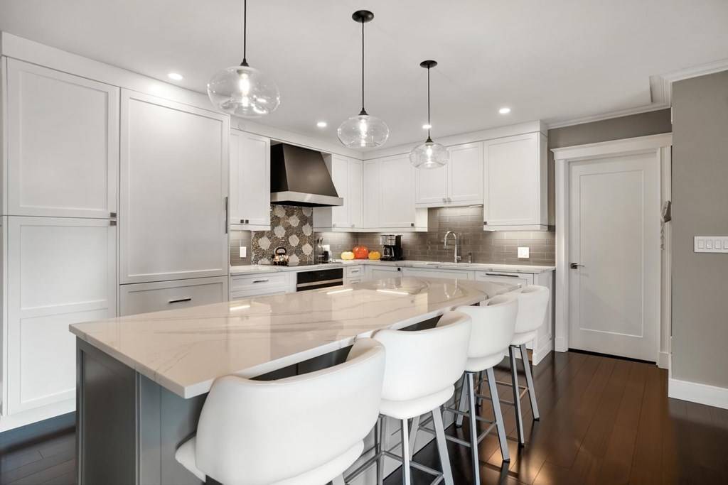 Boston, MA 02116,220 Boylston ST #1008