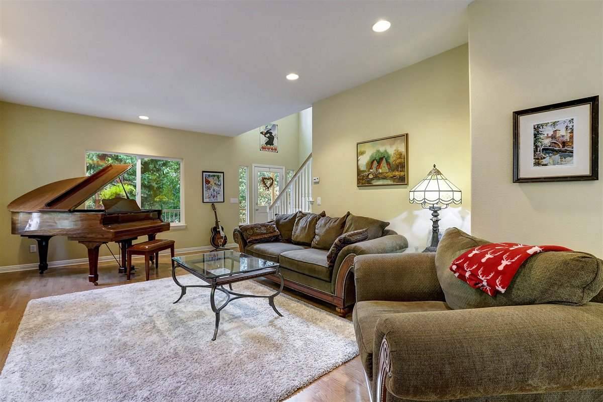 Colfax, CA 95713,355 Alpine Circle Road