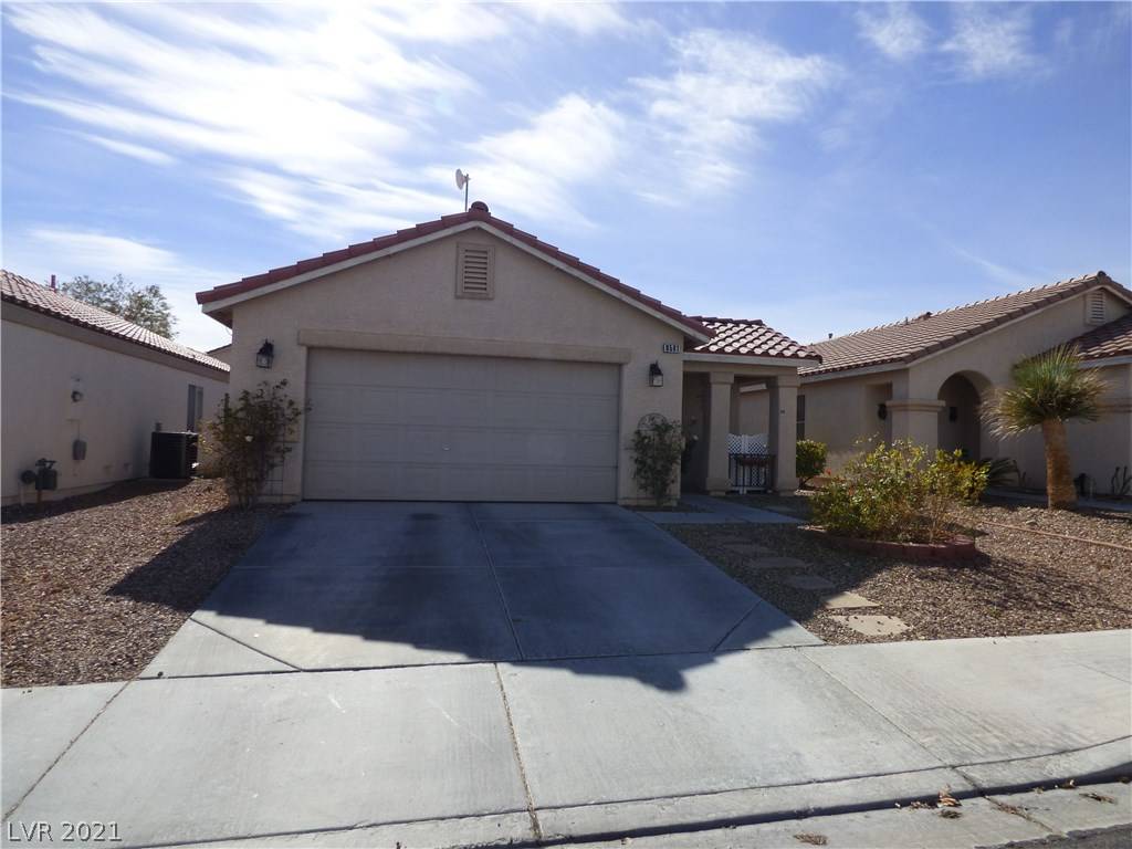 Las Vegas, NV 89143,8581 Hidden Pines Avenue