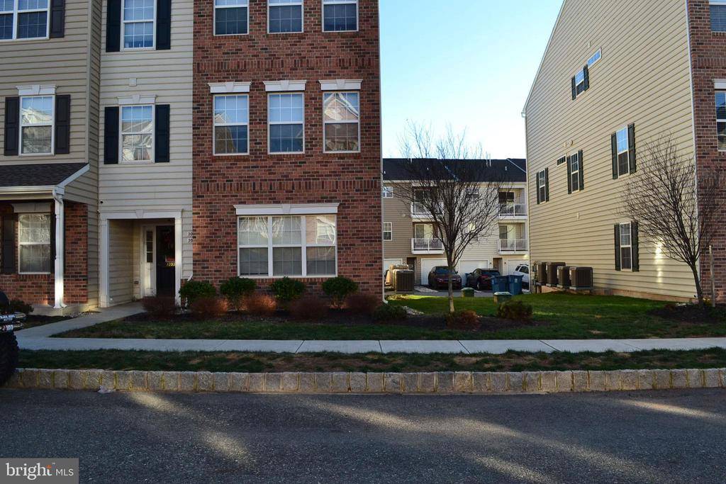 Pennsburg, PA 18073,3037 DAVENPORT WAY