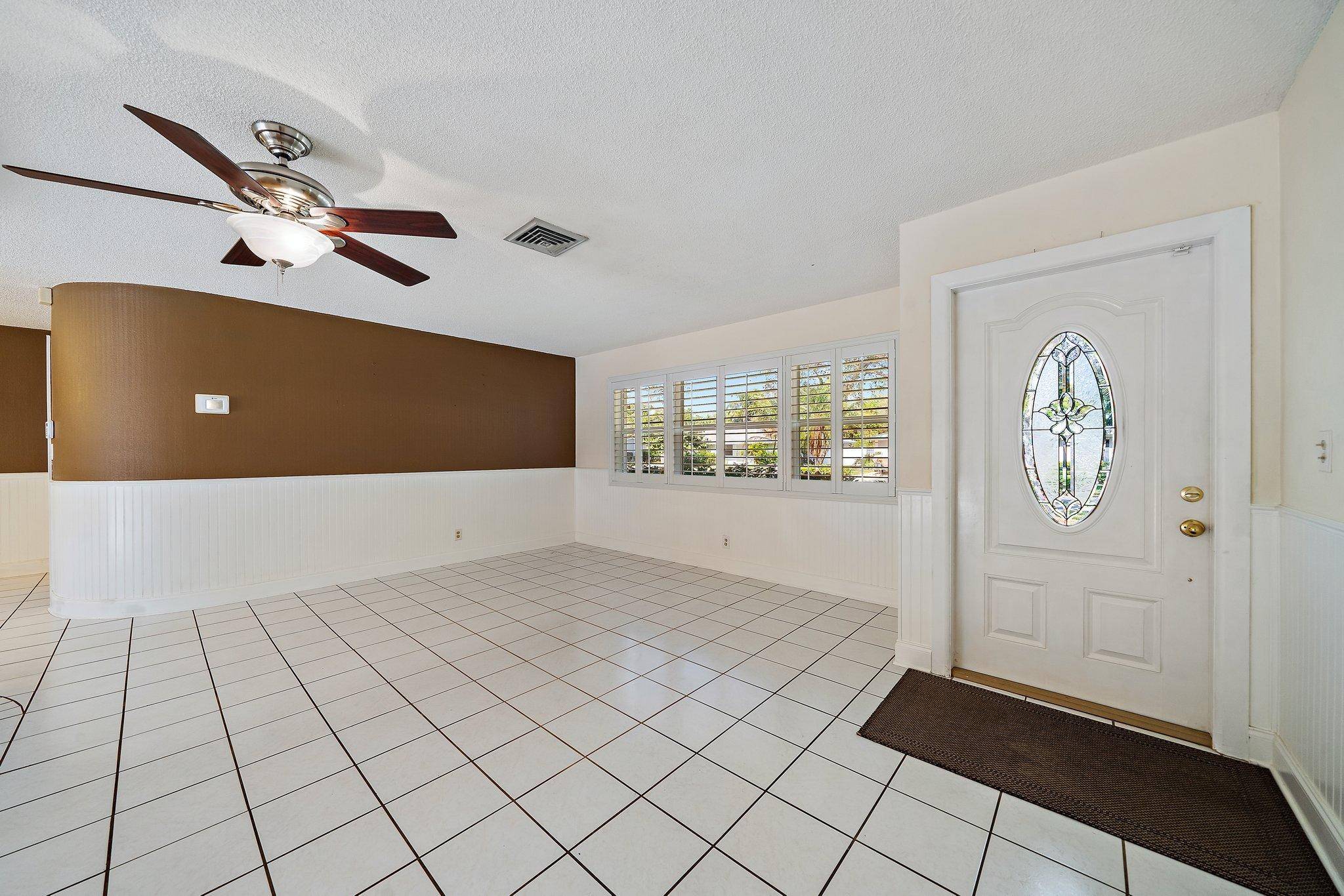 Palm Beach Gardens, FL 33410,2430 E Hope LN