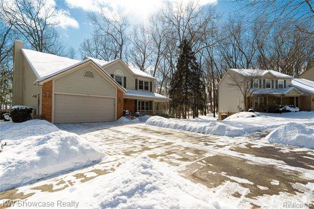 Milford, MI 48381,643 HILL CREST CRT