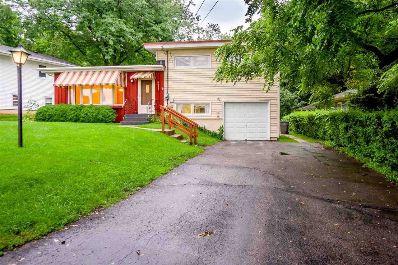 Monona, WI 53716,5702 Tonyawatha Tr