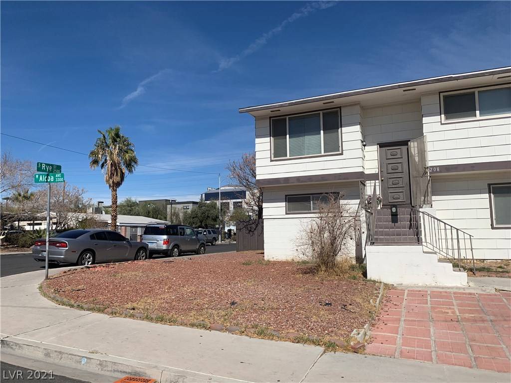 Las Vegas, NV 89102,3208 Alcoa Avenue