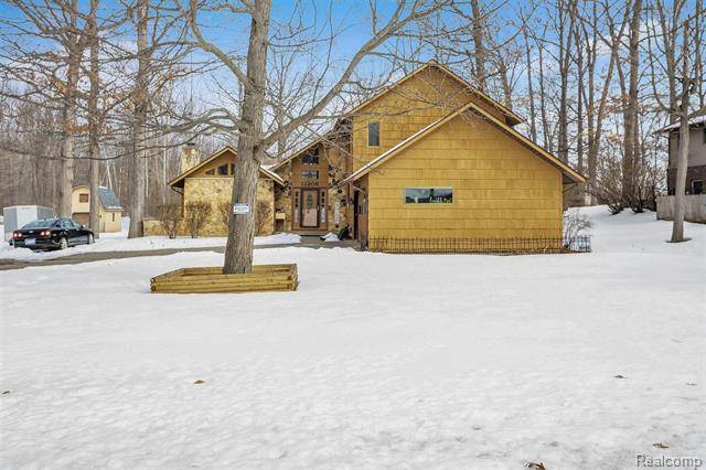 Clio, MI 48420,13206 PINE VALLEY DR