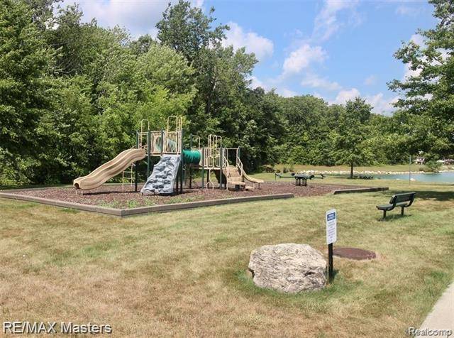 Berlin Twp, MI 48166,8418 Cobblestone