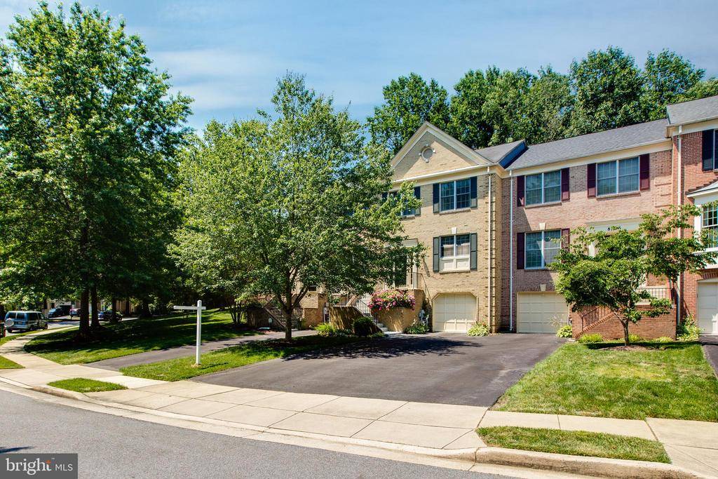 Ellicott City, MD 21043,8528 TIMBERLAND CIR