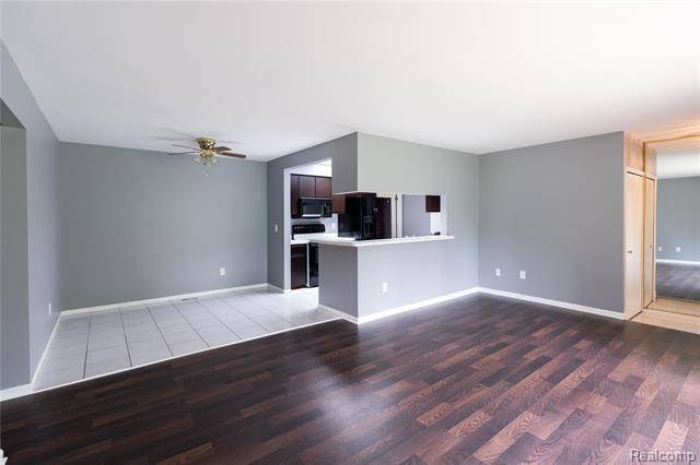 Shelby Twp, MI 48315,49216 GLENVILLE CRT