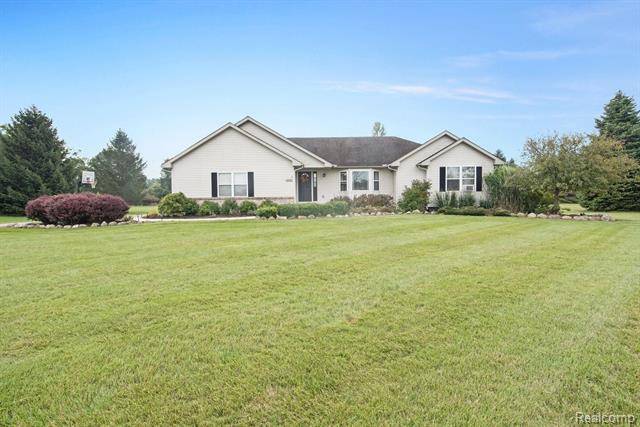 Fowlerville, MI 48836,10905 MACKINAW TRL