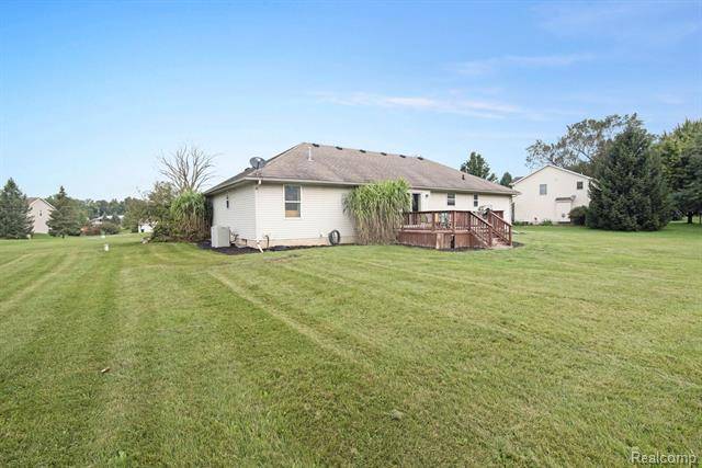 Fowlerville, MI 48836,10905 MACKINAW TRL