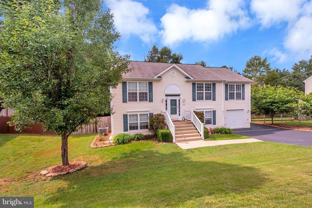 Fredericksburg, VA 22408,8614 BRIGHTON CT