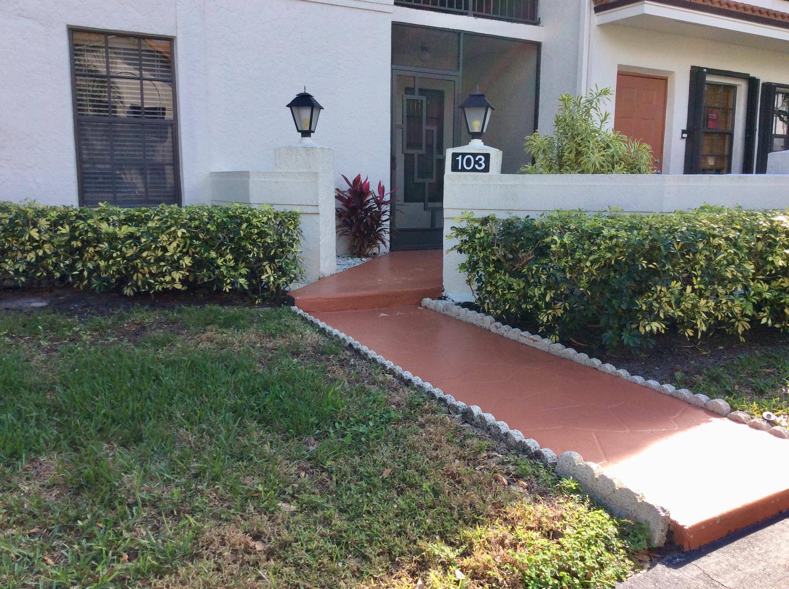 Boynton Beach, FL 33437,9633 E Sills DR 103