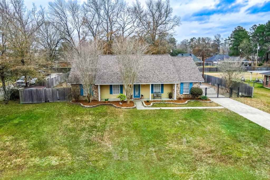 Denham Springs, LA 70706,8125 CECIL DR