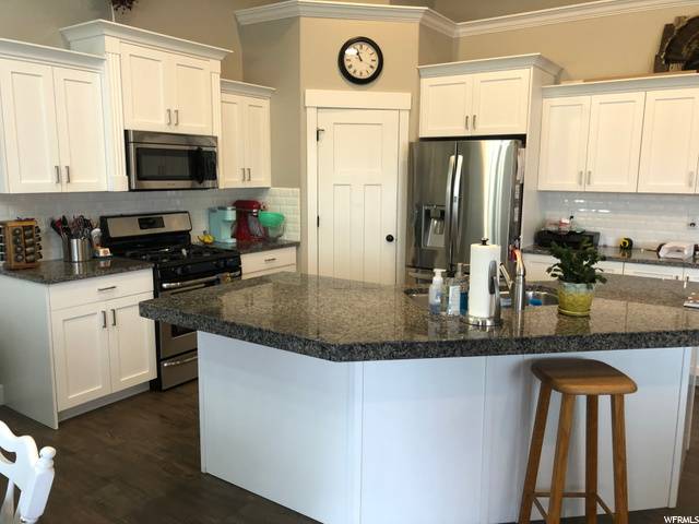 Farr West, UT 84404,2636 W 2075 N