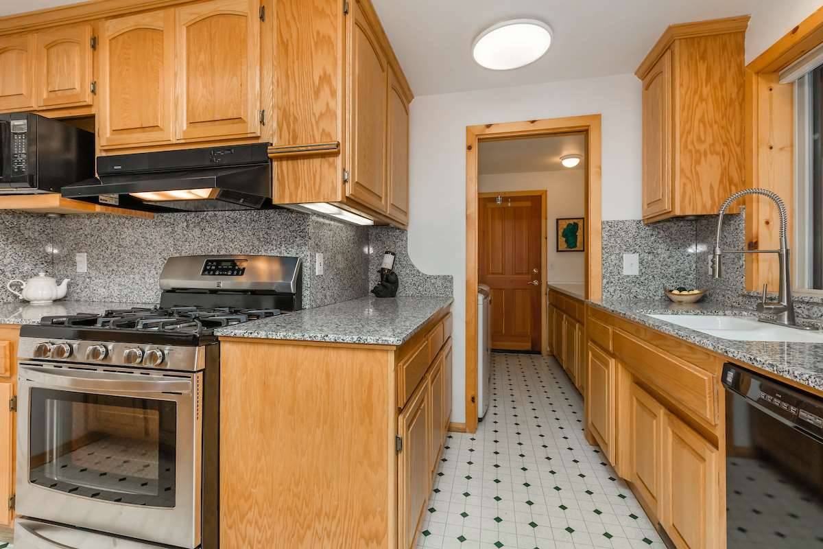 Tahoe Vista, CA 96148,401 Sotoyone Avenue