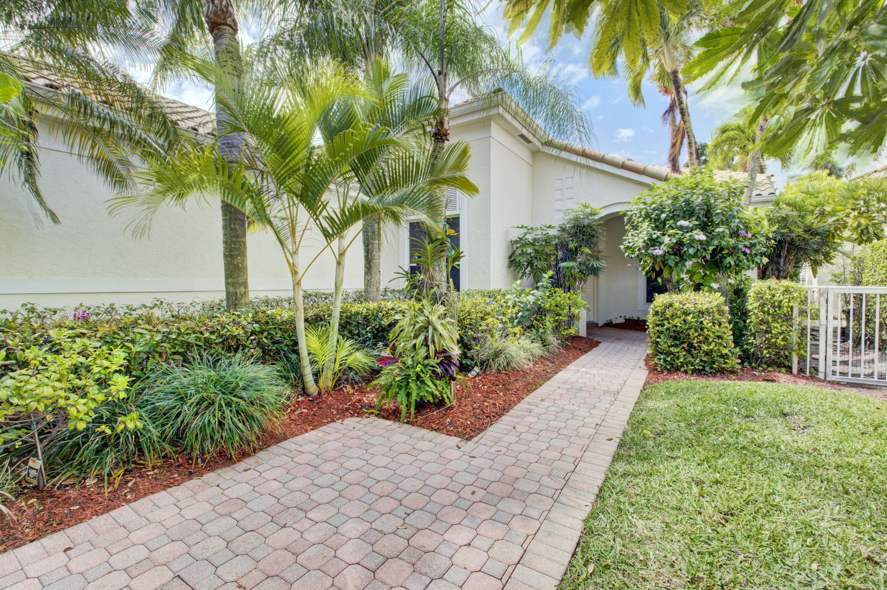 Boca Raton, FL 33496,6205 NW 21st CT