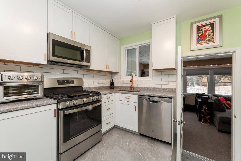 Alexandria, VA 22304,4903 RUTLAND PL