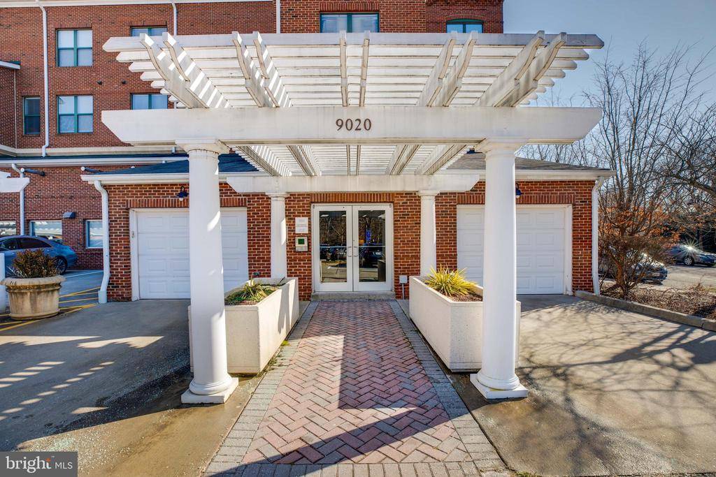 Lorton, VA 22079,9020 LORTON STATION BLVD #1-108