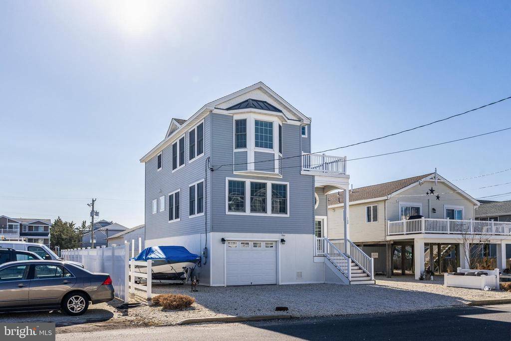 Surf City, NJ 08008,108 S 1ST ST