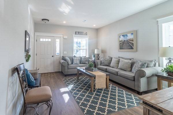Clinton, MA 01510,1204 Main ST #2