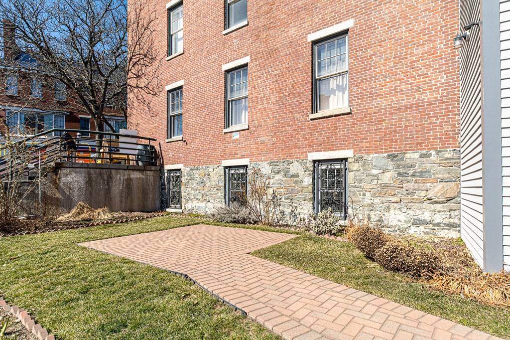 Lowell, MA 01852,88 Prescott #6