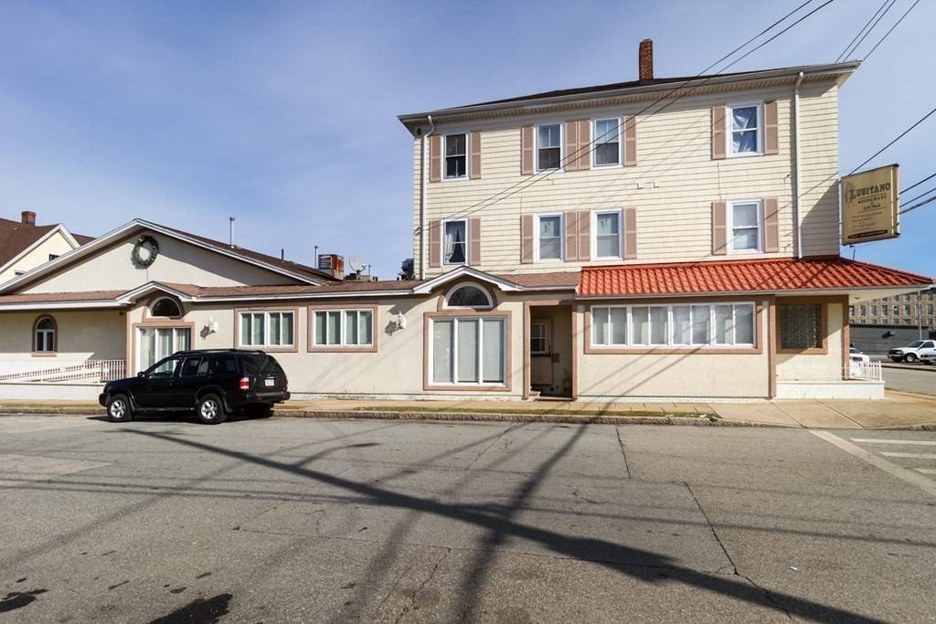 Fall River, MA 02724,834 King Philip ST