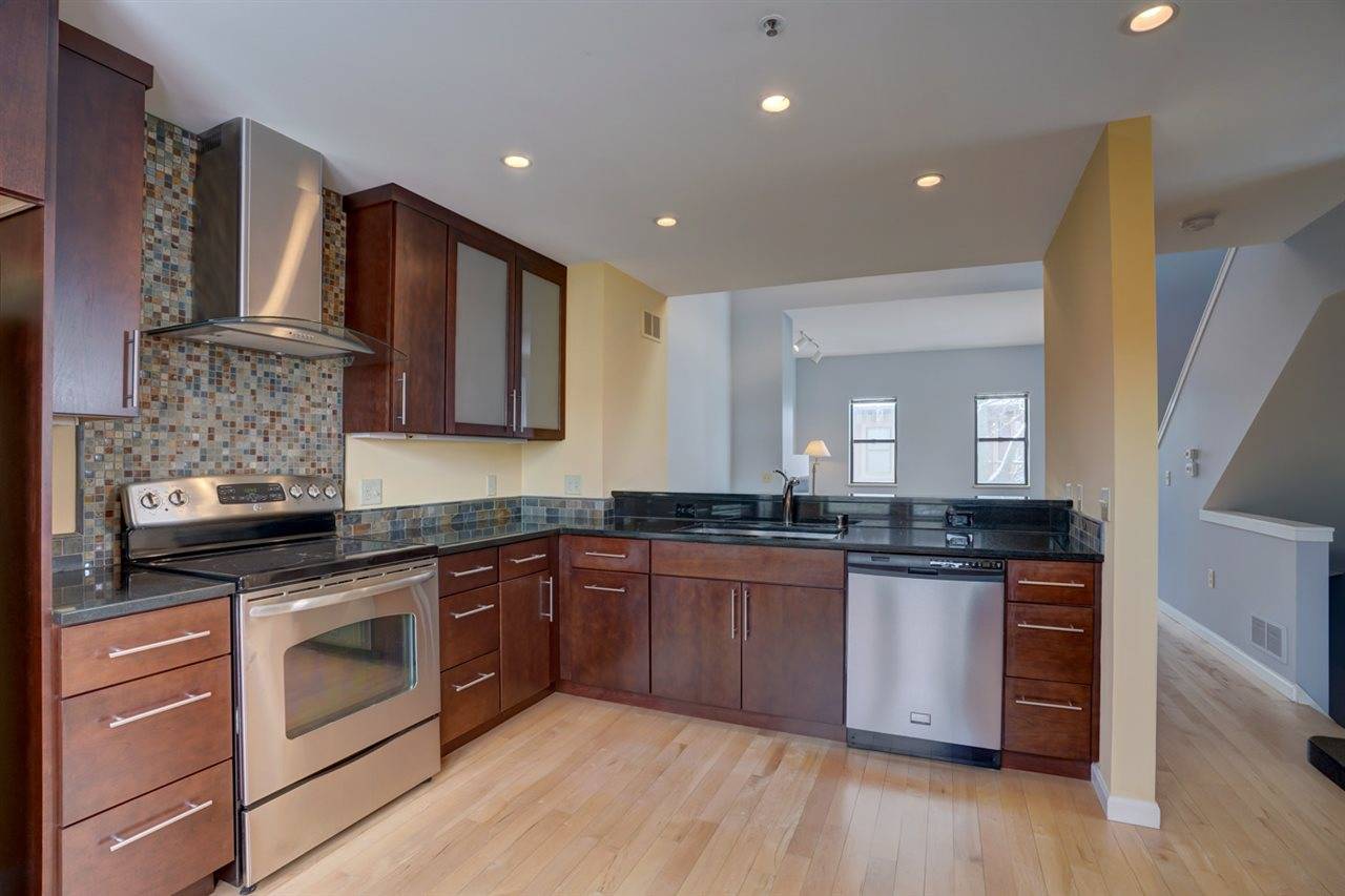 153 Dayton Row, Madison, WI 53703