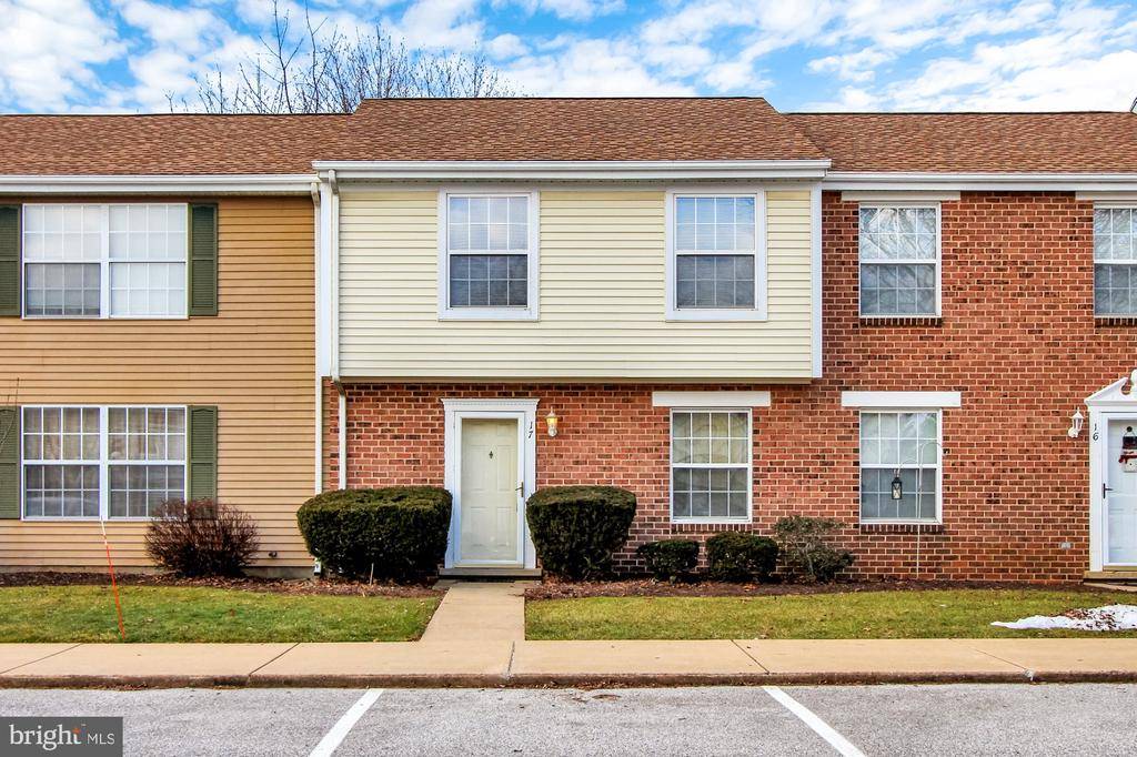 York, PA 17404,17 WILLIAMSTOWN CIR