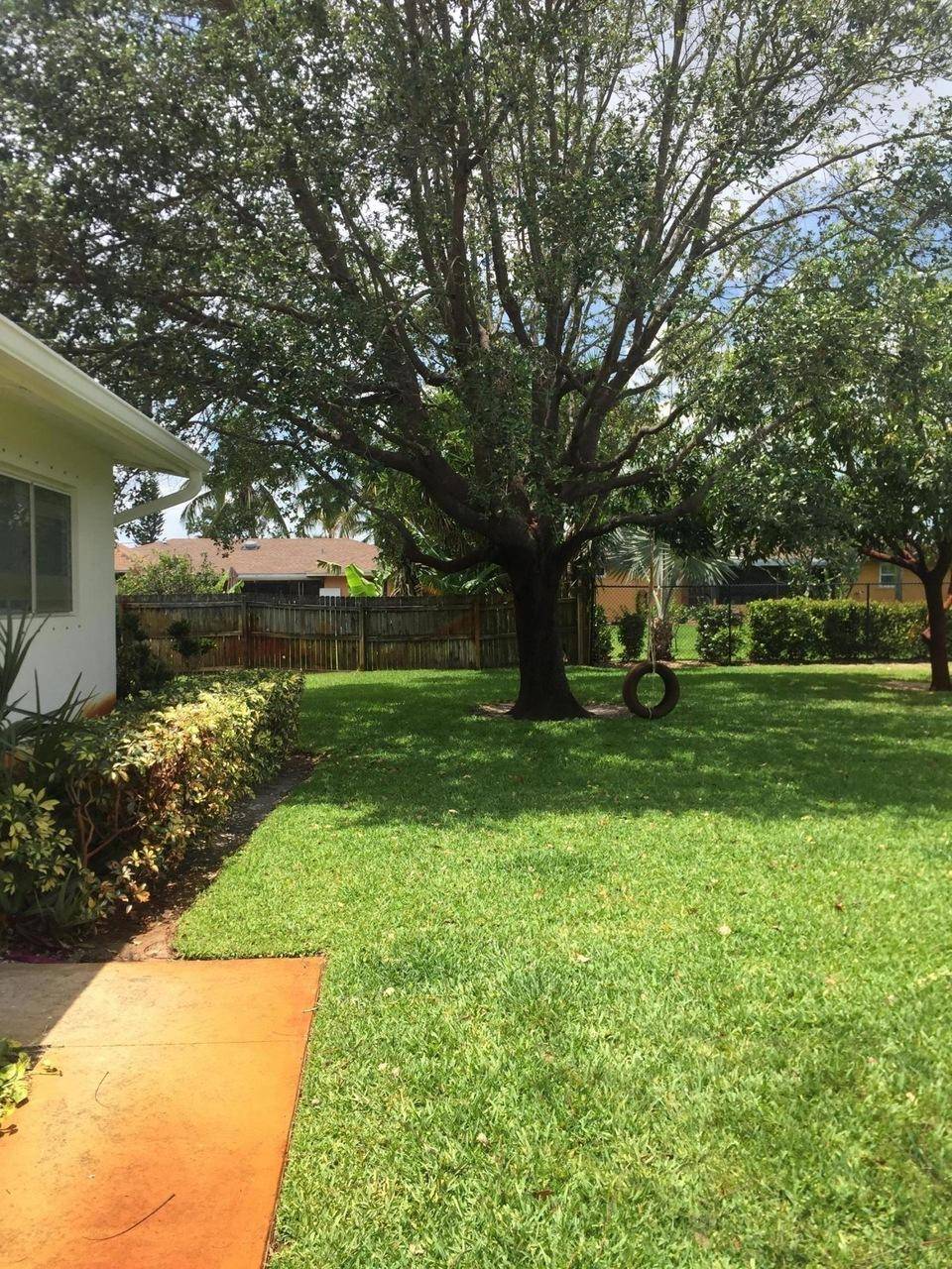 Tequesta, FL 33469,19032 SE Hillcrest DR