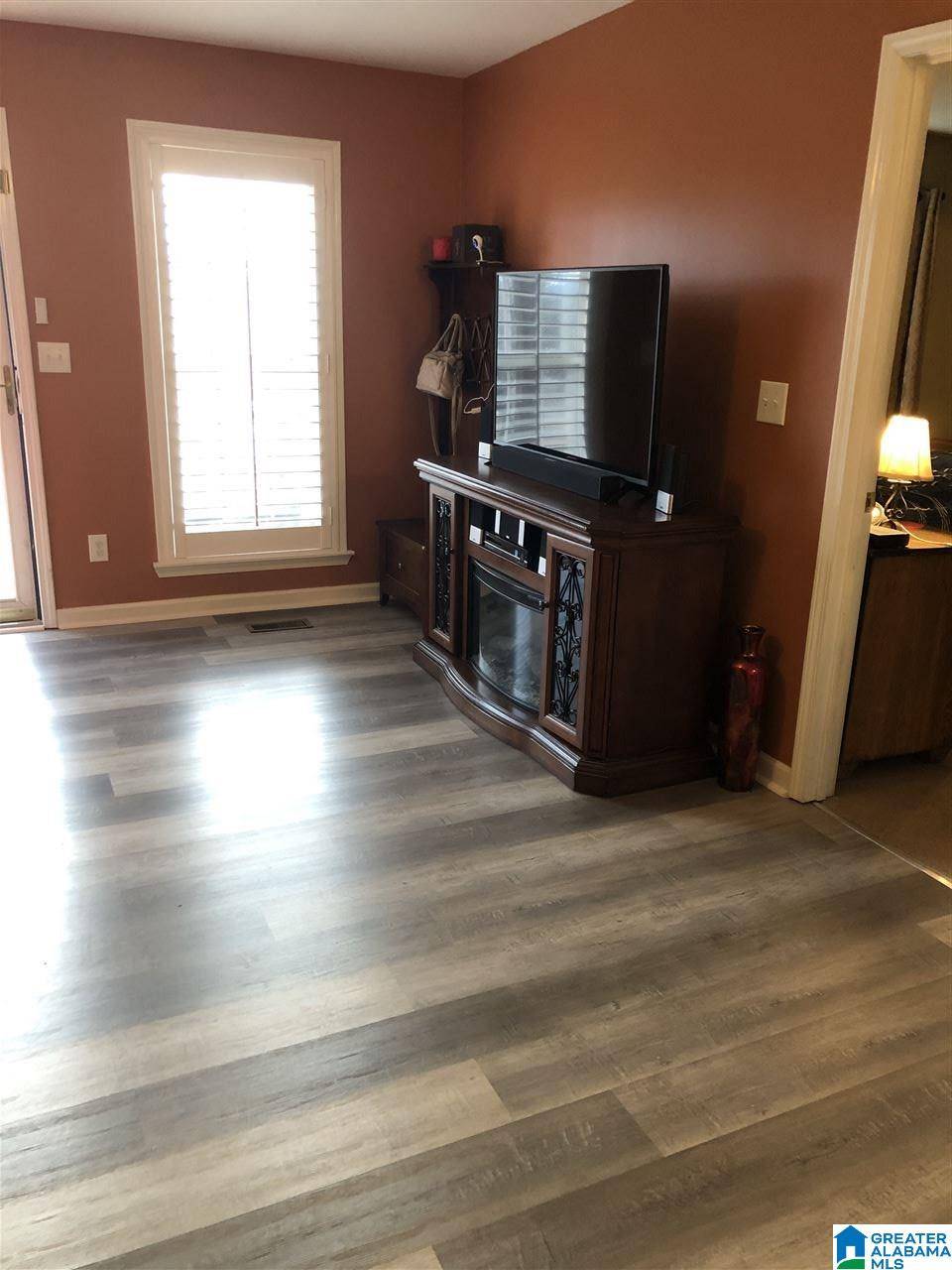 355 MAPLE VALLEY CIR, Blountsville, AL 35031