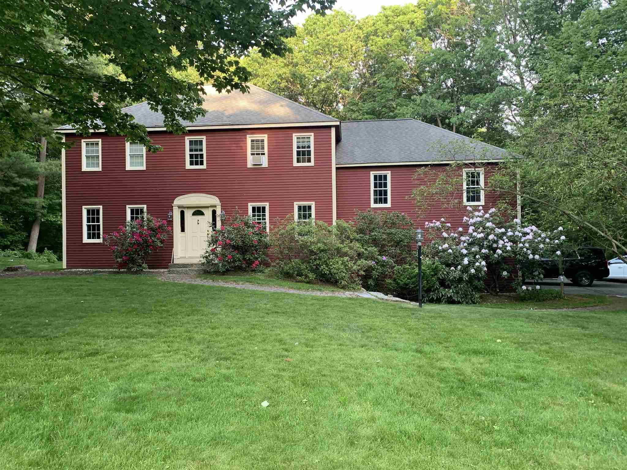 Amherst, NH 03031,7 Crestwood CT