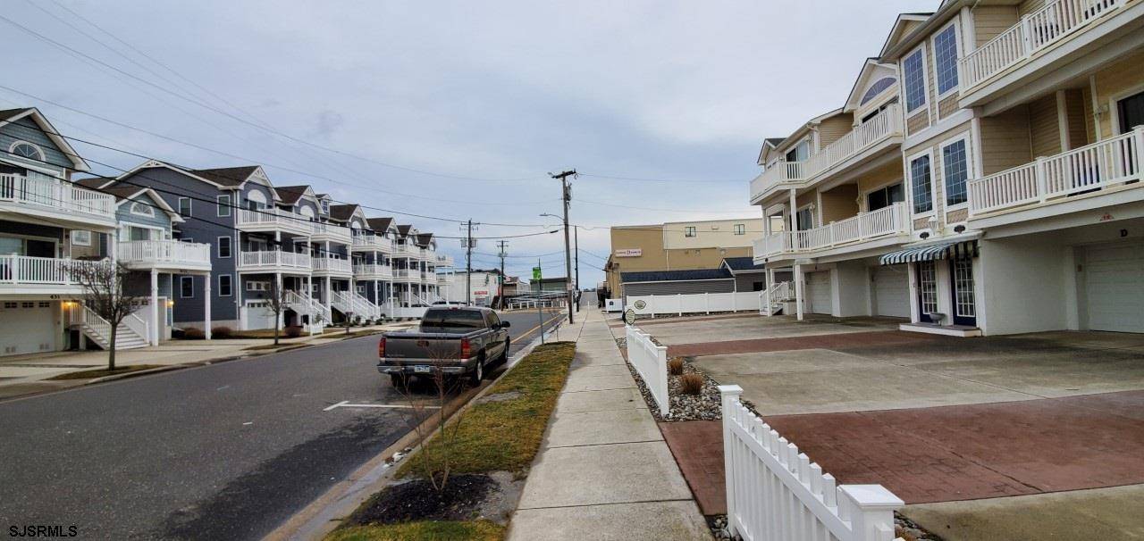 North Wildwood, NJ 08260,426 E 24th #G