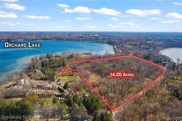 Orchard Lake Village, MI 48324,4880 OLD ORCHARD TRL