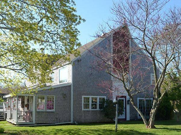 Barnstable, MA 02668,660 Main ST