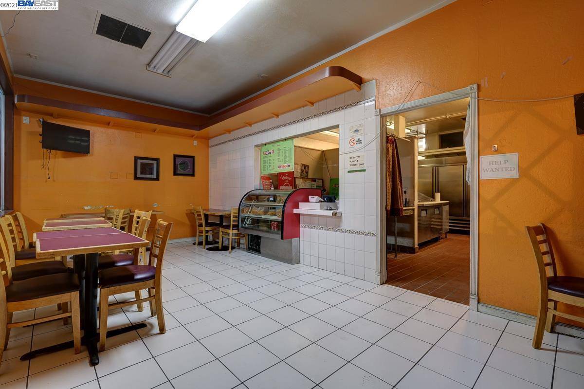 San Jose, CA 95118,1427 Branham Ln