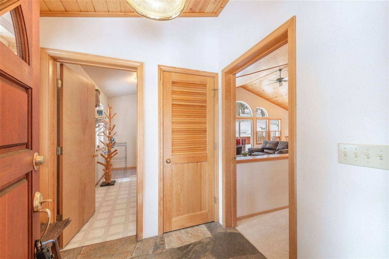 Truckee, CA 96161,12728 Skislope Way