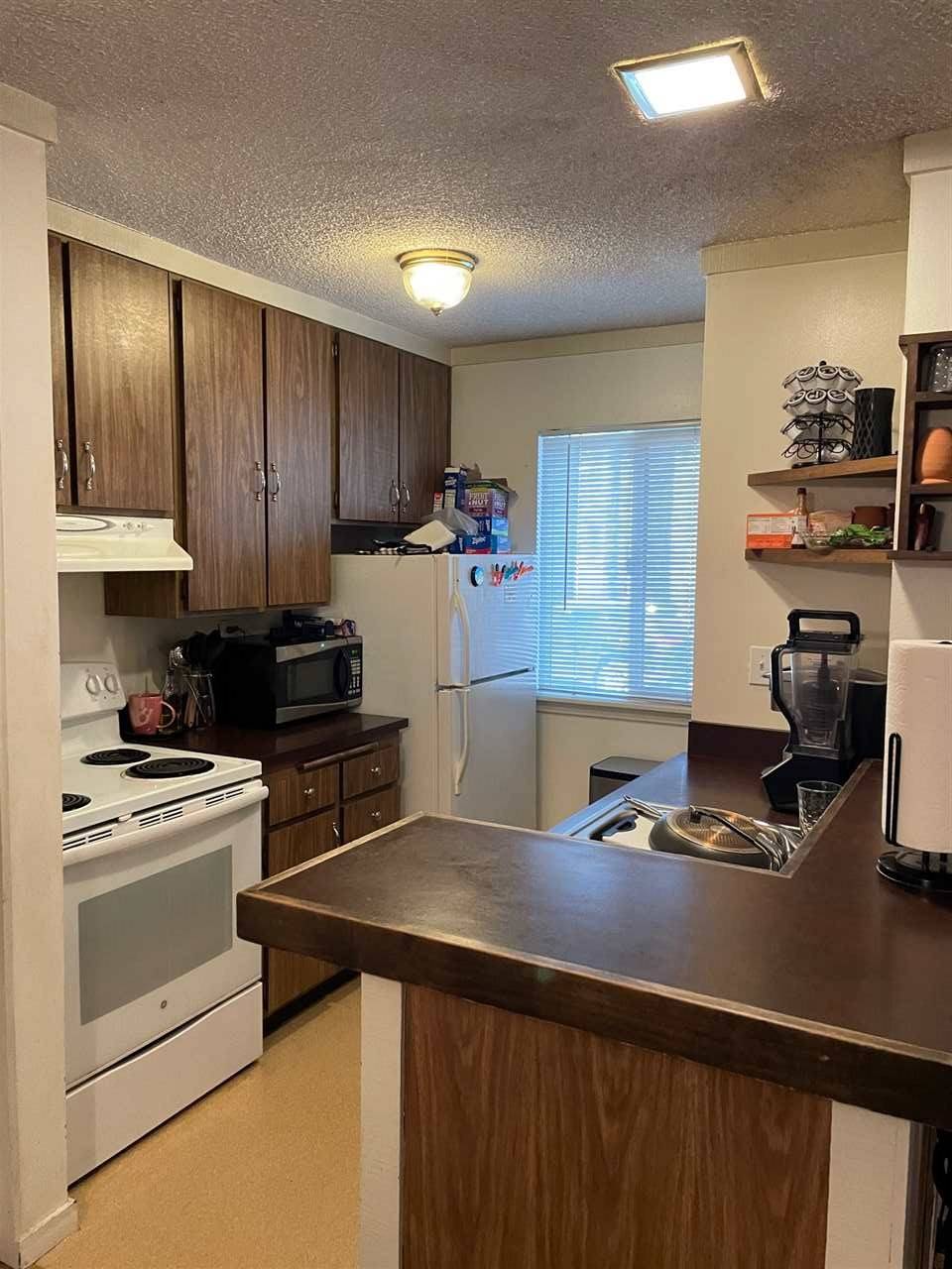 Tahoe Vista, CA 96148,7600 North Lake Boulevard #1