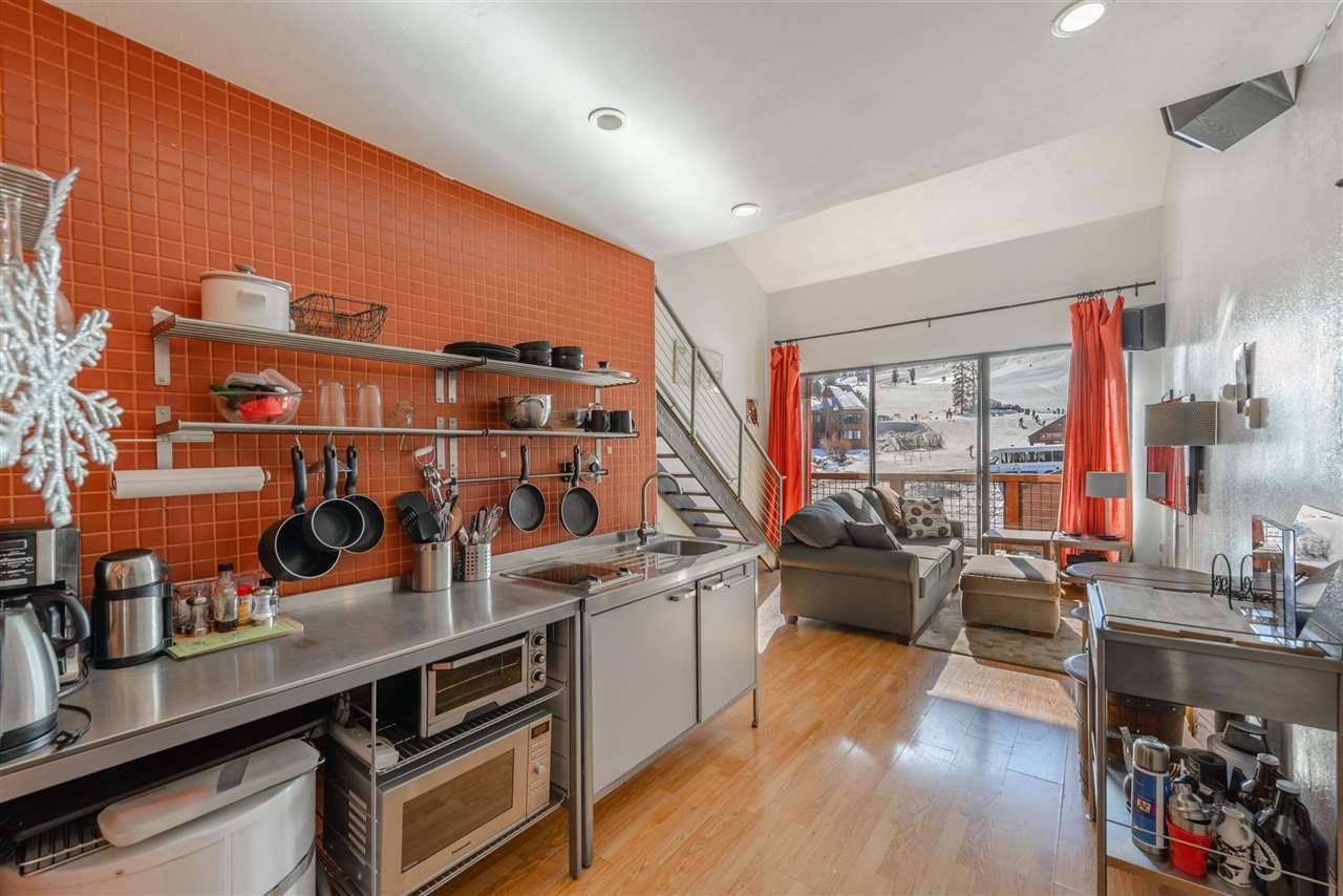 Truckee, CA 96161-5353,11591 Snowpeak Way #410