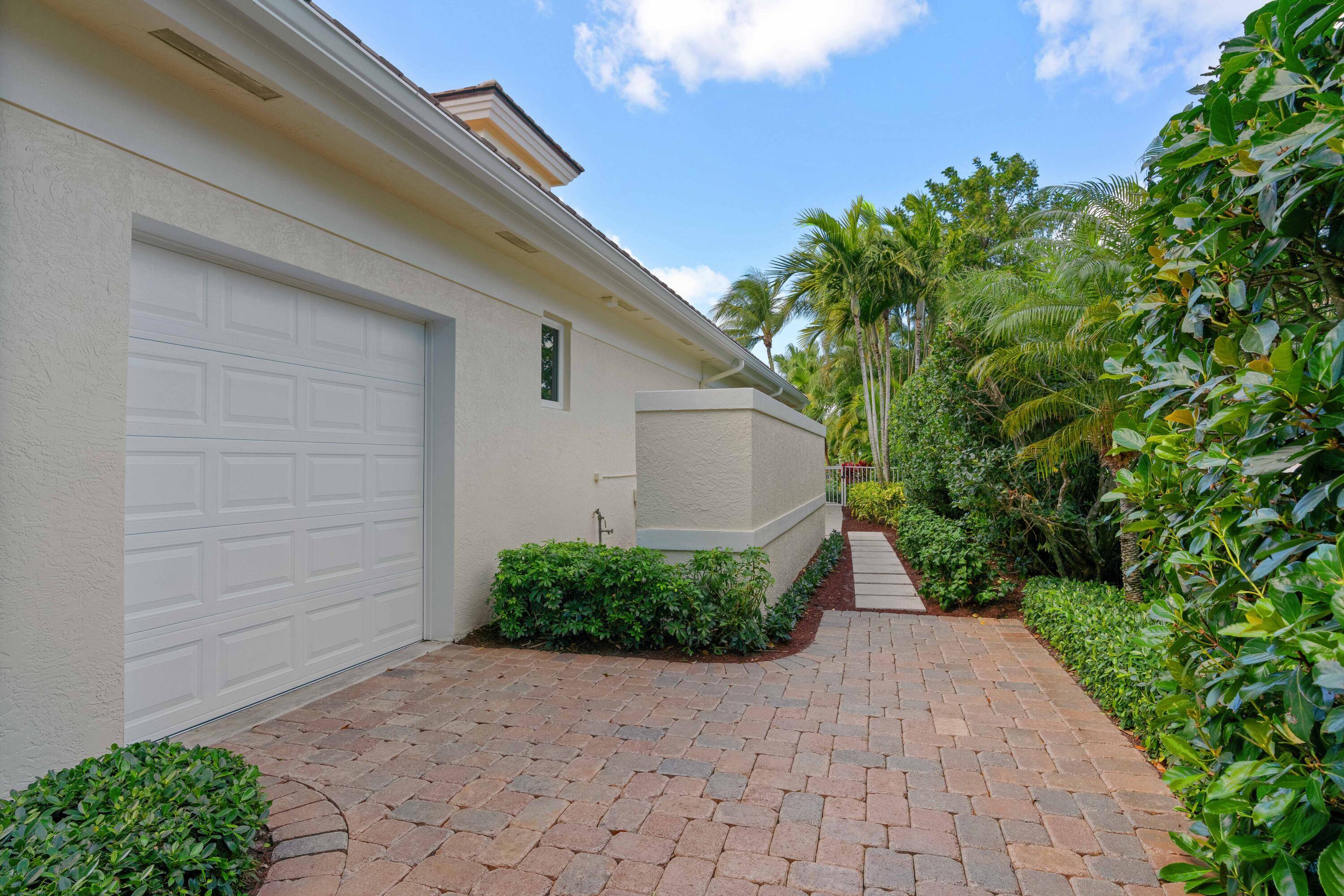 Jupiter, FL 33477,346 Eagle DR