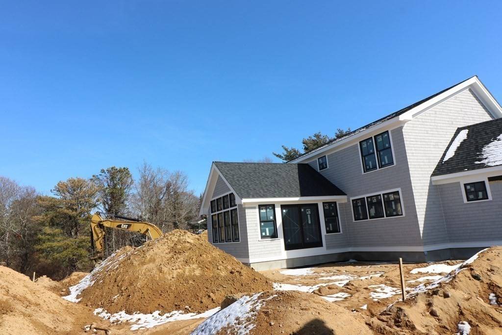 Orleans, MA 02653,264 Tonset Rd