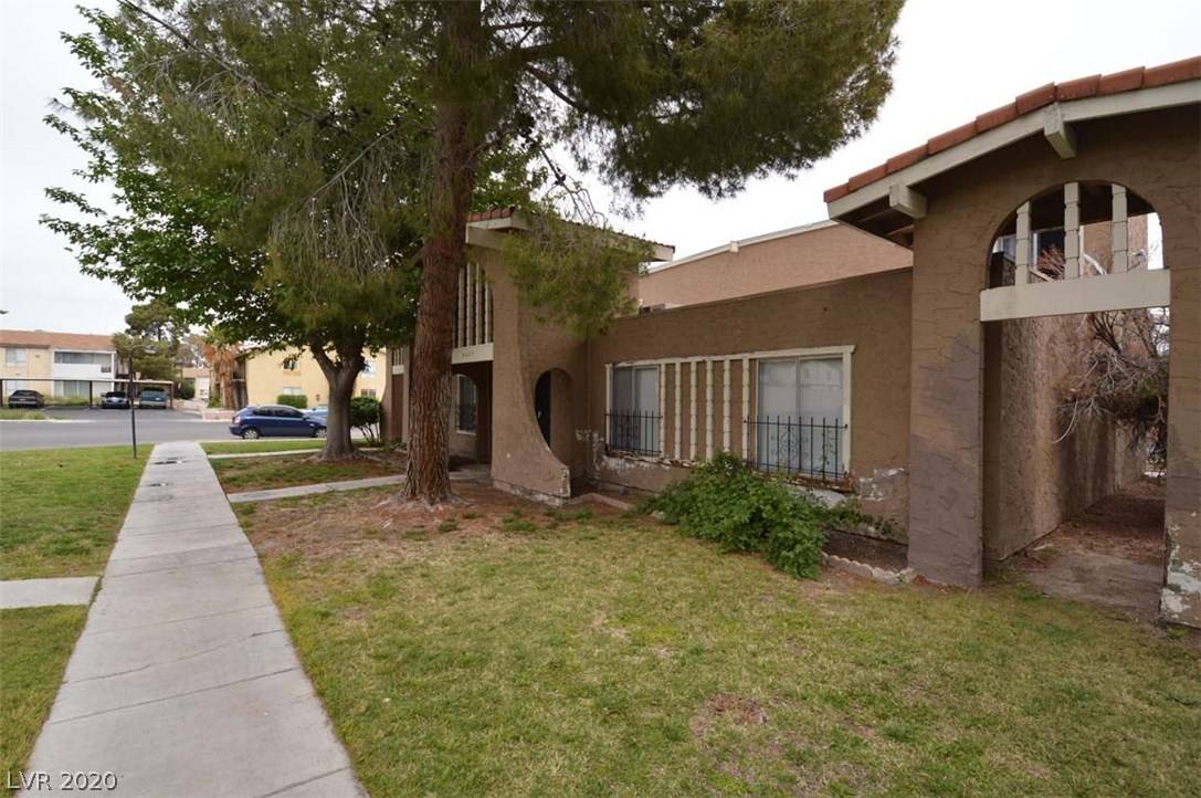 Las Vegas, NV 89169,4607 Monterey Circle #1