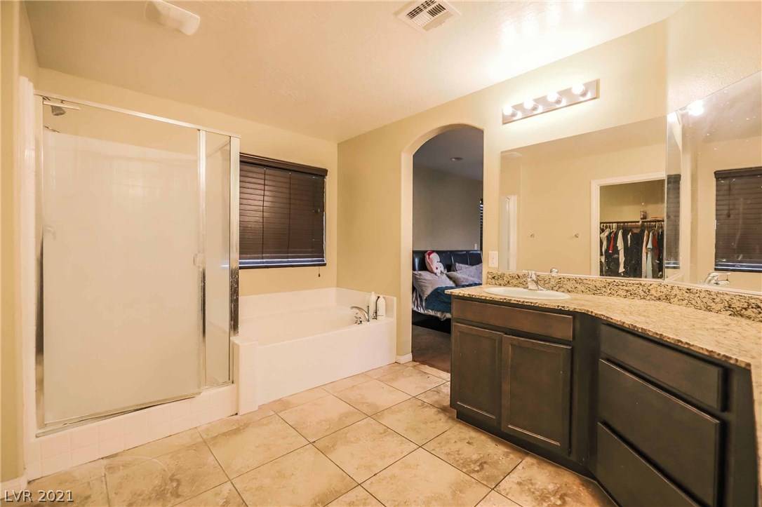 North Las Vegas, NV 89081,5228 Mountain Garland Lane