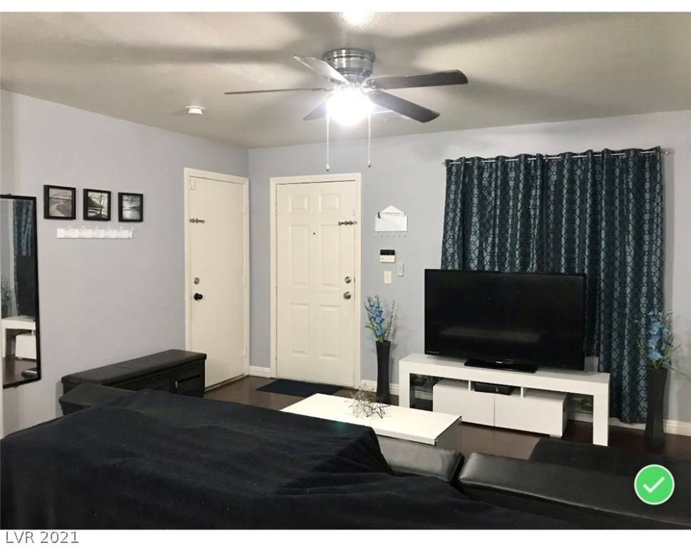 Las Vegas, NV 89183,9955 Delicate Dew Street