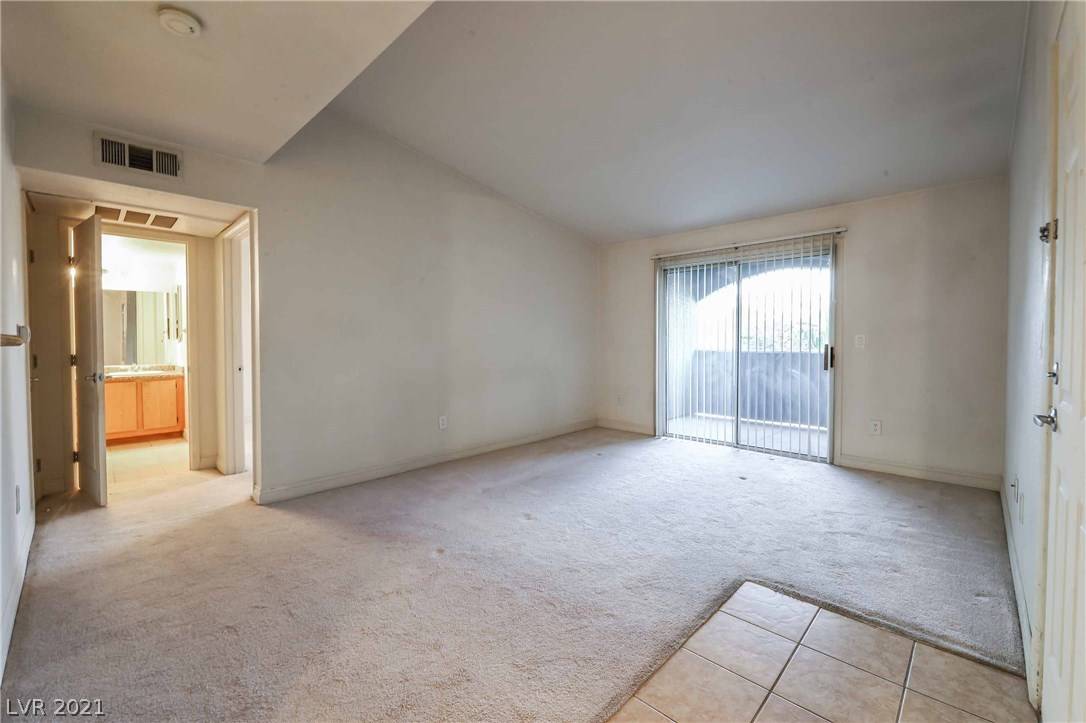 Las Vegas, NV 89118,5055 HACIENDA Avenue #2146