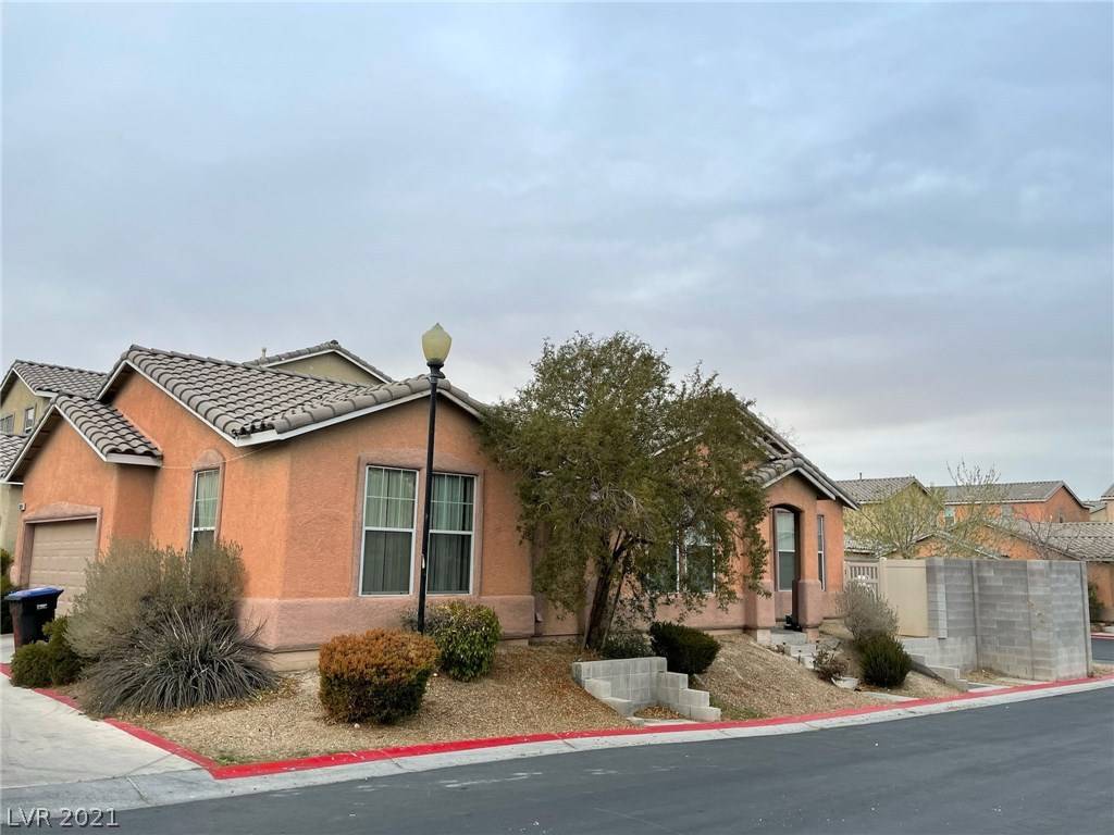 Las Vegas, NV 89106,2624 Feather Cactus Court