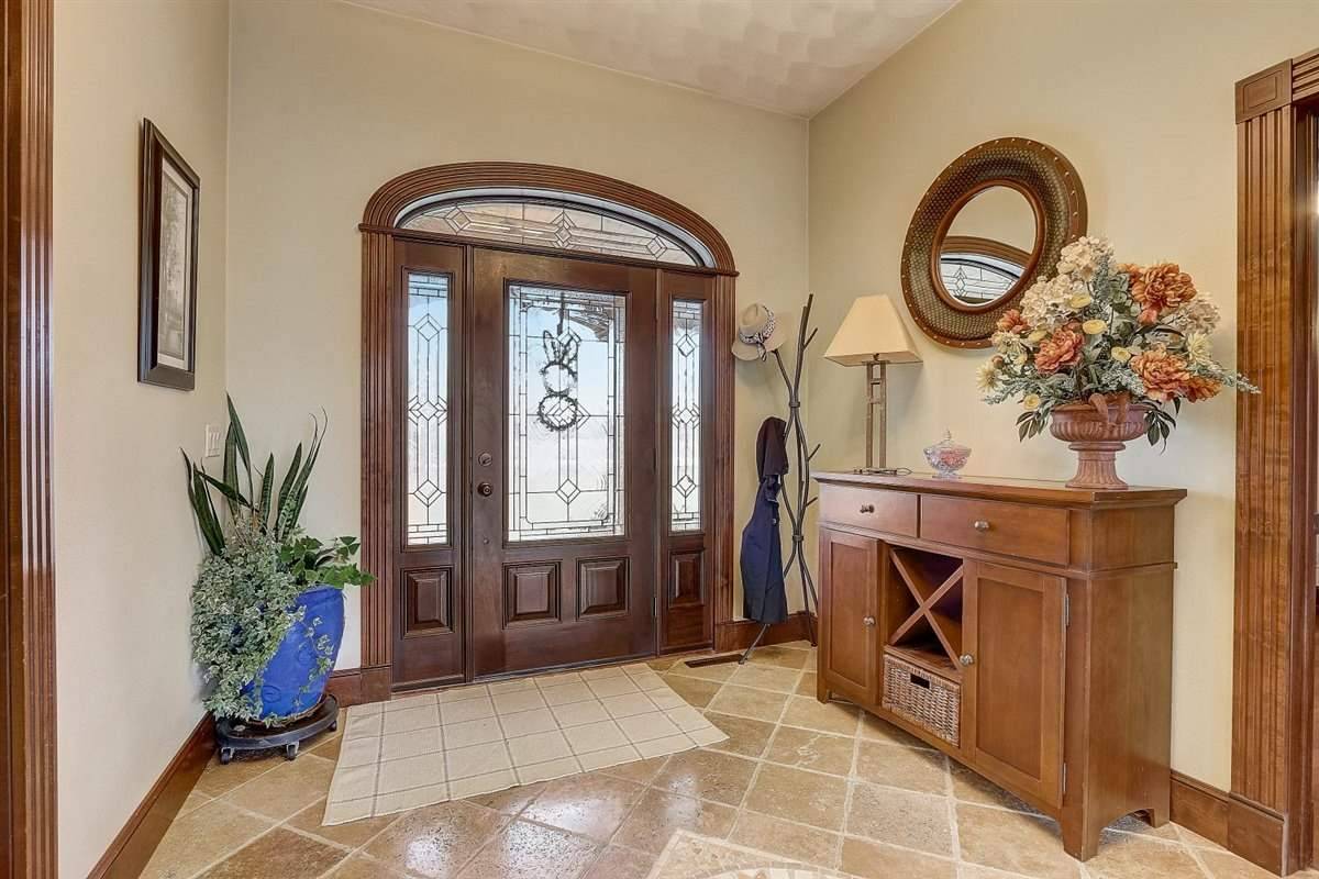 W3103 Koschnick Rd, Watertown, WI 53094-9415