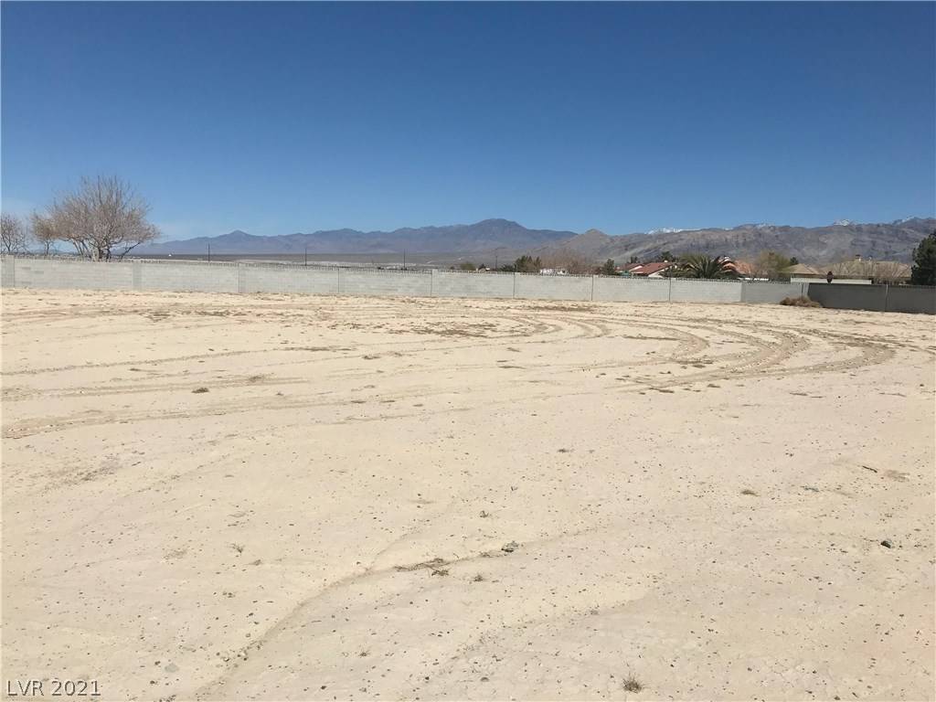 Pahrump, NV 89061,6701 Parkwood Court