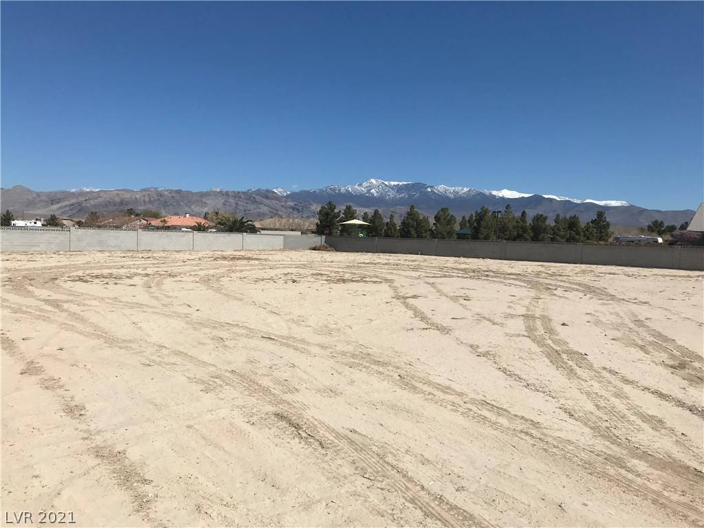 Pahrump, NV 89061,6701 Parkwood Court