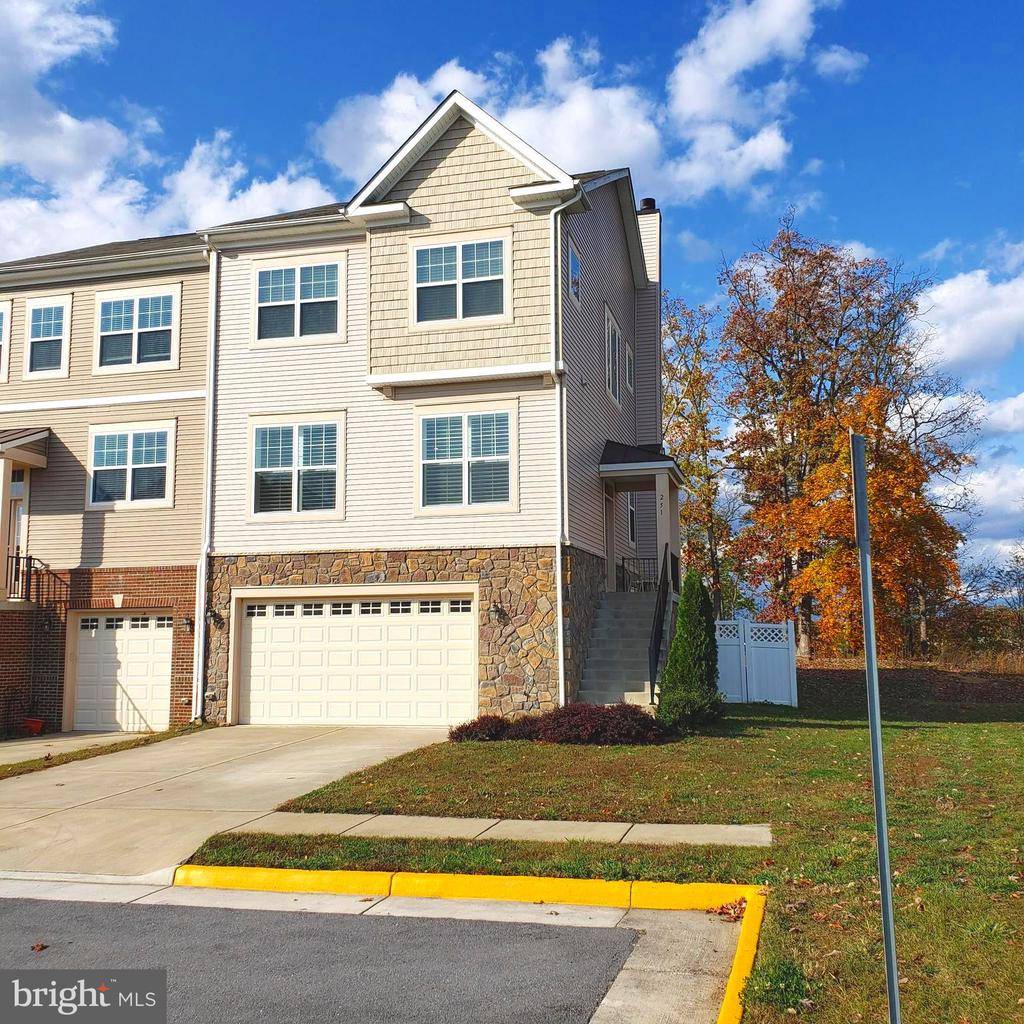 Winchester, VA 22602,251 COBBLE STONE DR